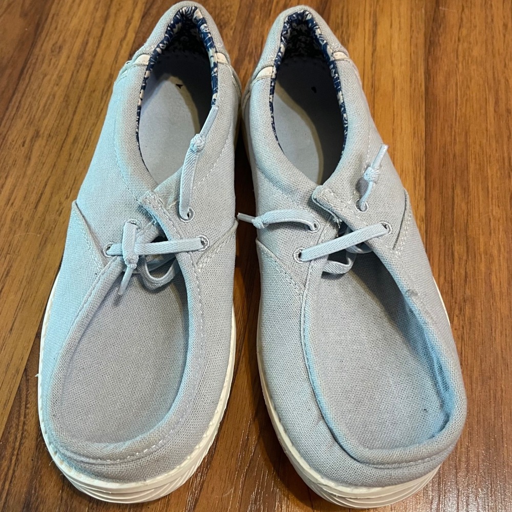 Eddie Bauer Surrey Loafers Womens 8 Blue Canvas Slip On Moc Toe Shoes Flat